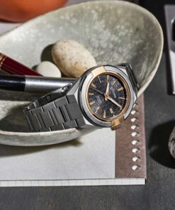 Alternative view of Series 8 870 - NA1034-51H